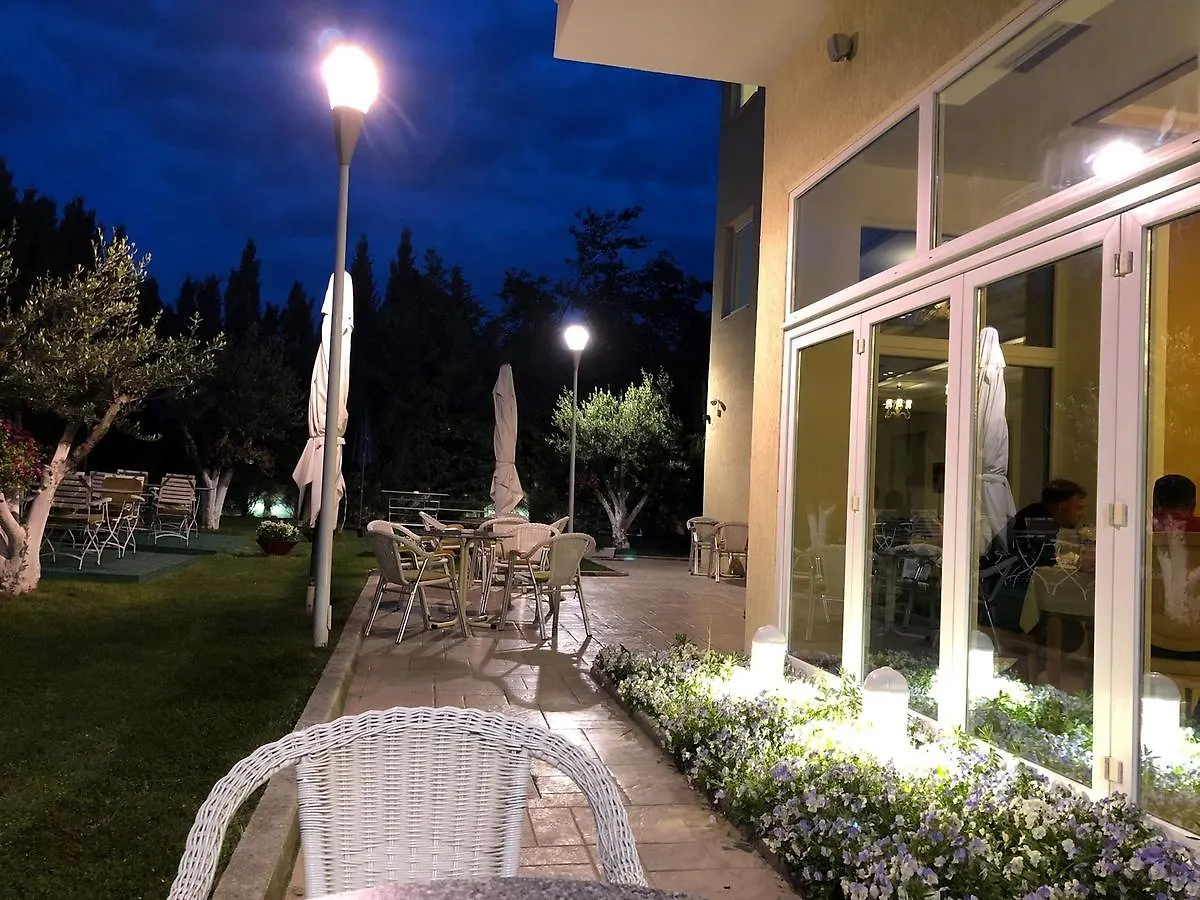 Grand White City Hotel Berat