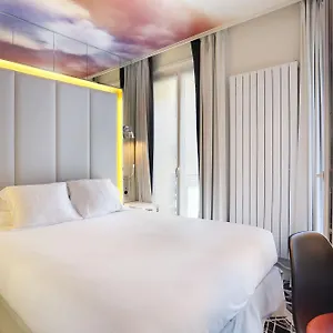 Nouvel Eiffel Hotel París