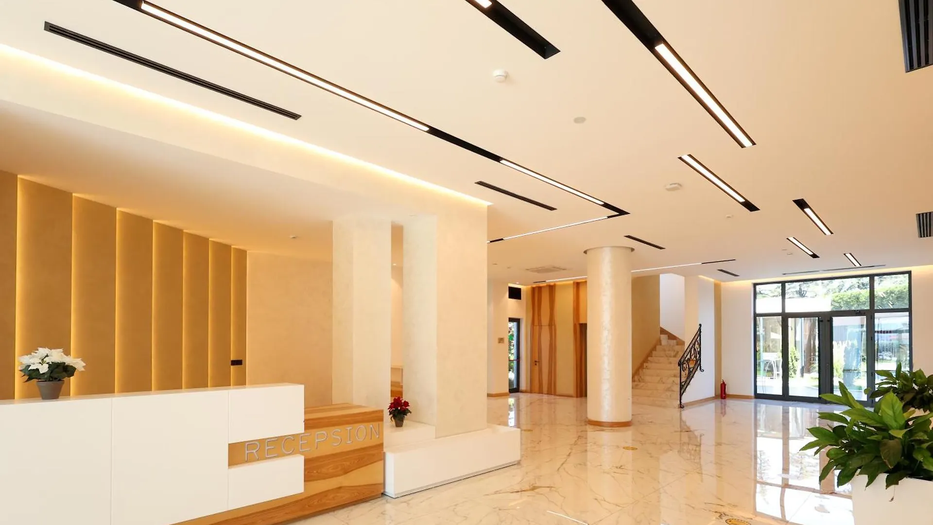 Grand White City Hotel Berat 4*,  Albania
