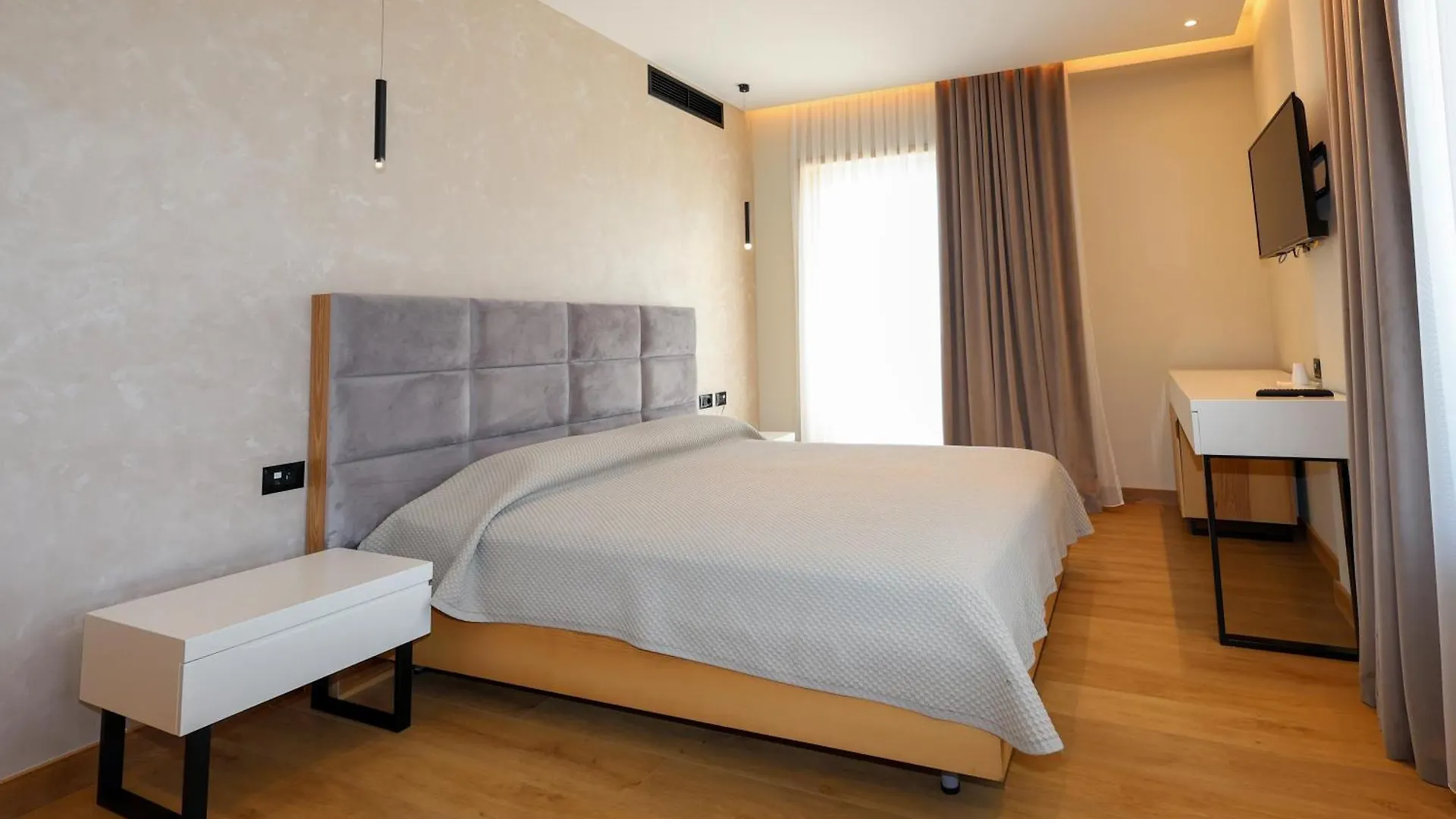 Grand White City Hotel Berat