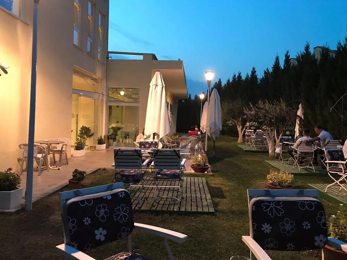 Grand White City Hotel Berat
