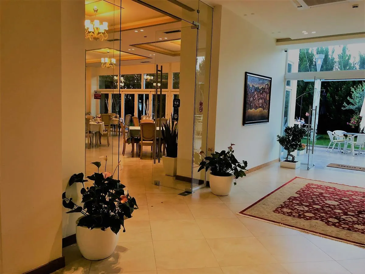 Grand White City Hotel Berat Albania